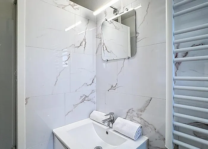 Apartment Rue Bien Assis Avec Jardin Terrasse